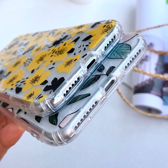 FINAL SALE iPhone X/XS/MAX Case Vintage Florals - Picture 5 of 6